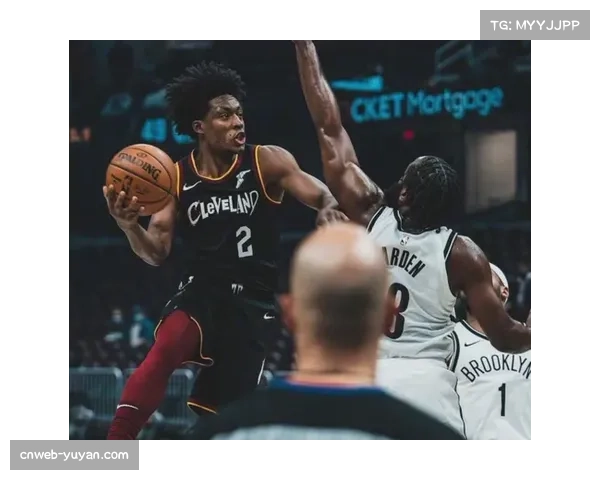 塞克斯顿三分火力全开轰21分10助攻9失误献另类准三双表现